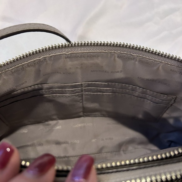 Michael Kors Shoulder Cross Bag Gray ‎ Pebble Leather 32S7SAFC3L Tag Double Zip - Picture 4 of 14